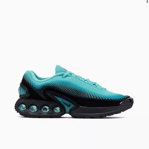 Nike Women's Air Max DN PRM